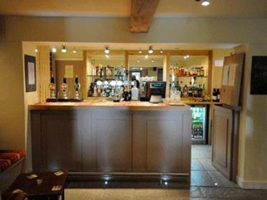 Отель Rose & Crown Athelney Экстерьер фото